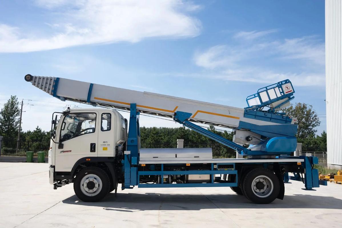 苏仙云梯上料车租赁费用