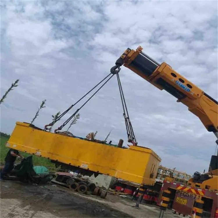 苏仙随车吊吊集装箱怎么吊