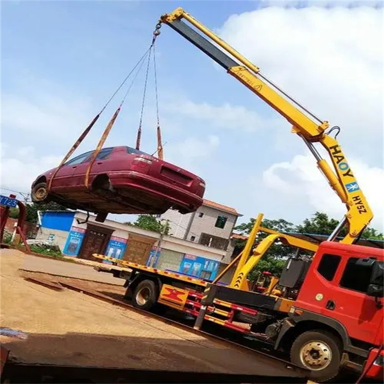 苏仙吊车吊汽车的正确方法